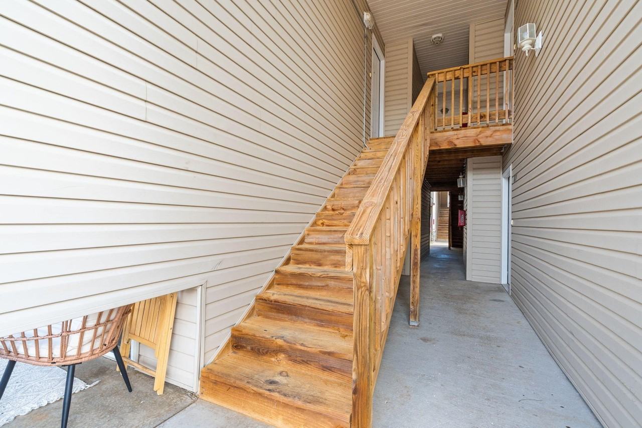 815 W Warren Ave - Photo 3 of 24