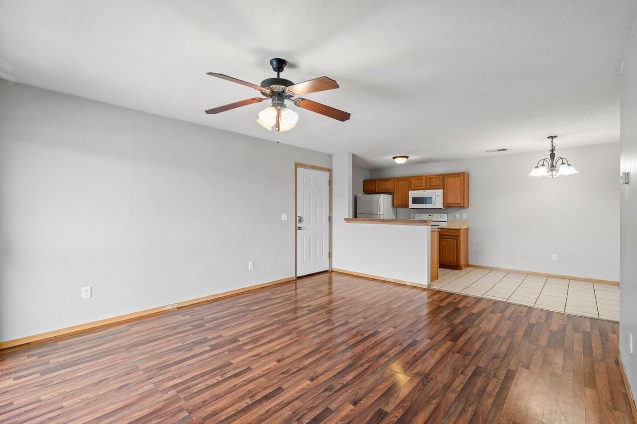 815 W Warren Ave - Photo 5 of 24
