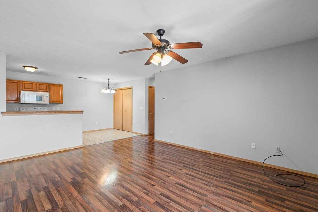 815 W Warren Ave - Photo 6 of 24