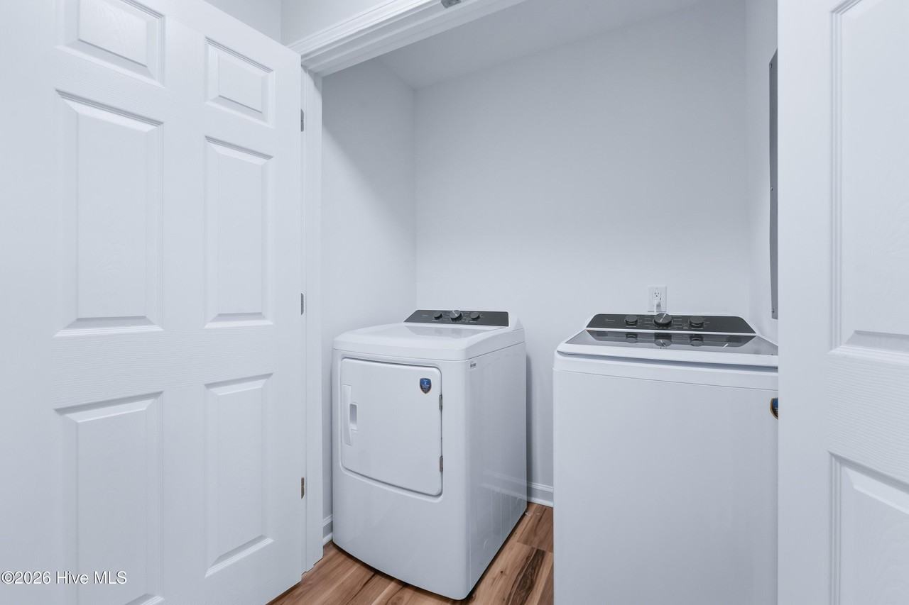 406 Foxtrace Ln #A - Photo 5 of 25