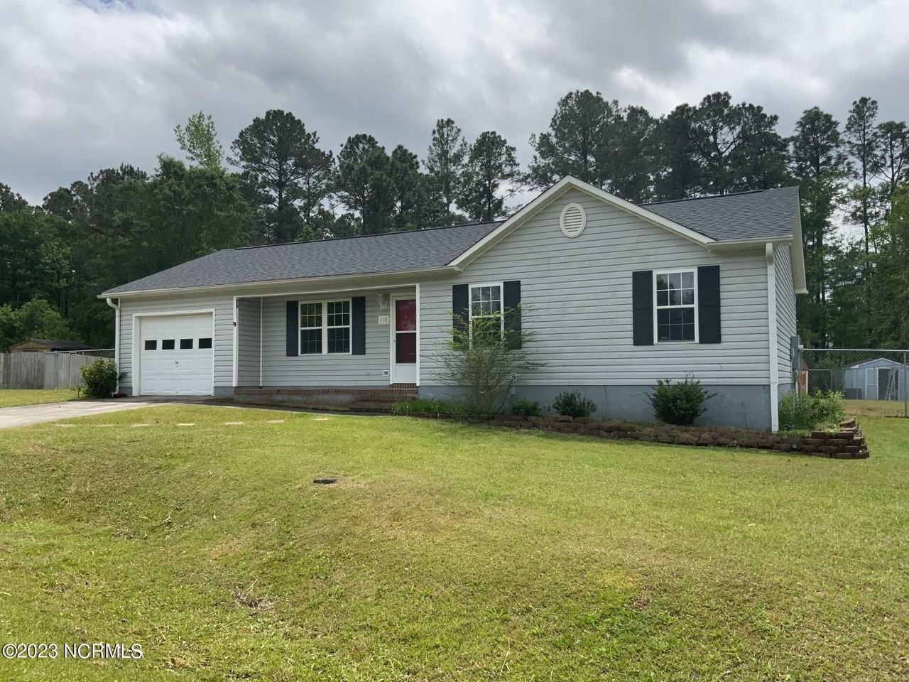 110 Littleleaf Ct - Photo 2 of 25