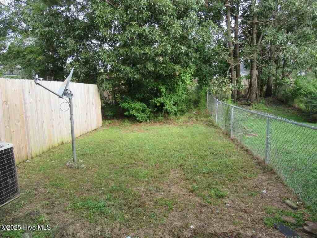 1073 W Pueblo Dr - Photo 2 of 16
