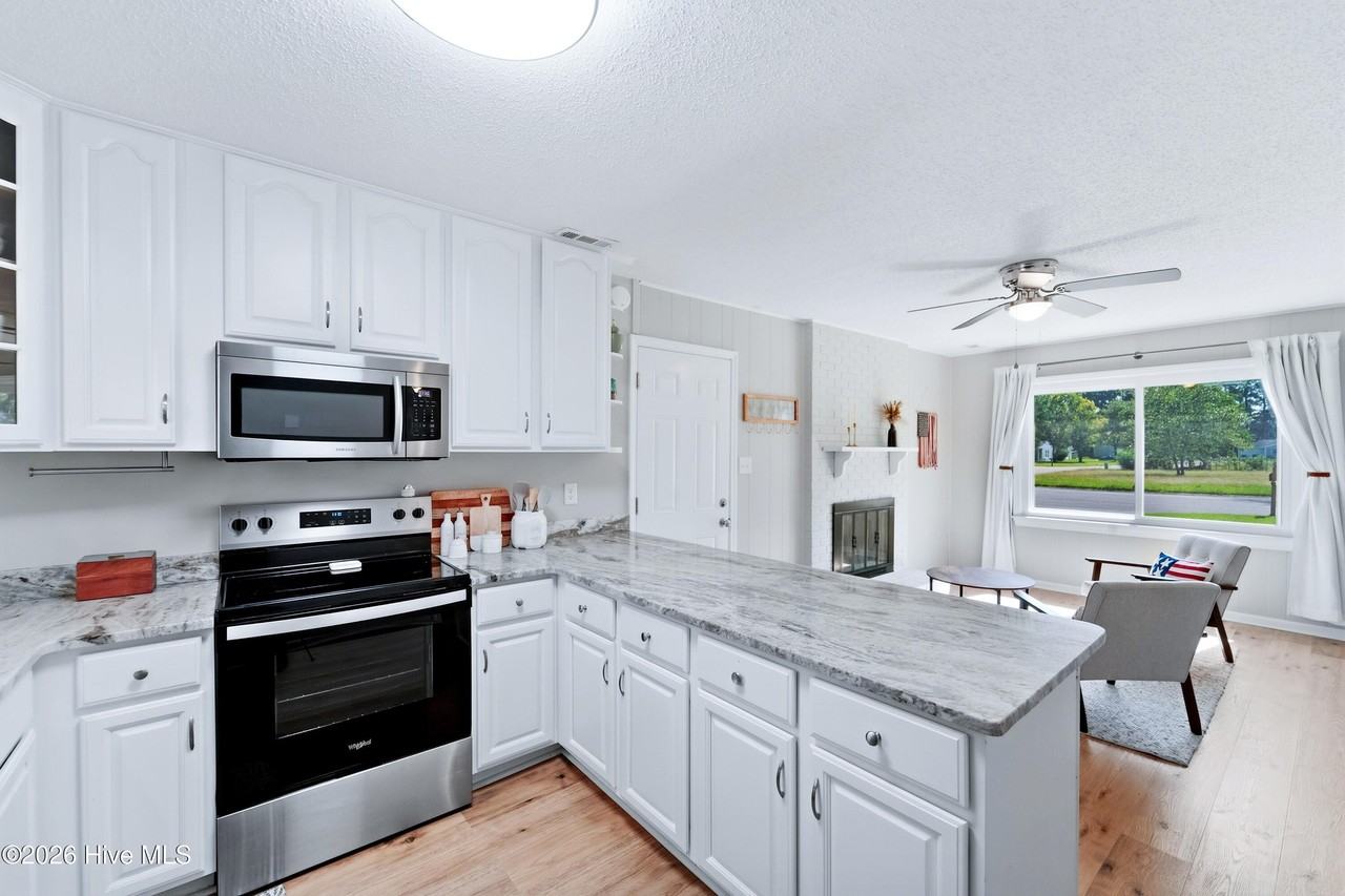 805 Brynn Marr Rd - Photo 6 of 28
