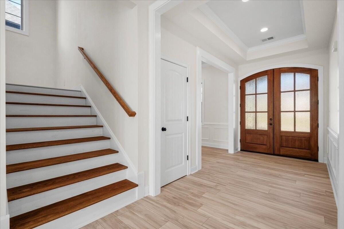 417 Weston Park - Photo 7 of 50
