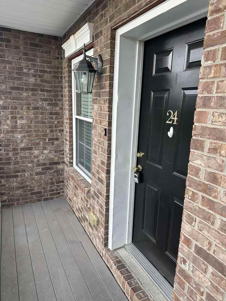 6 Hudson Hollow Rd - Photo 5 of 50