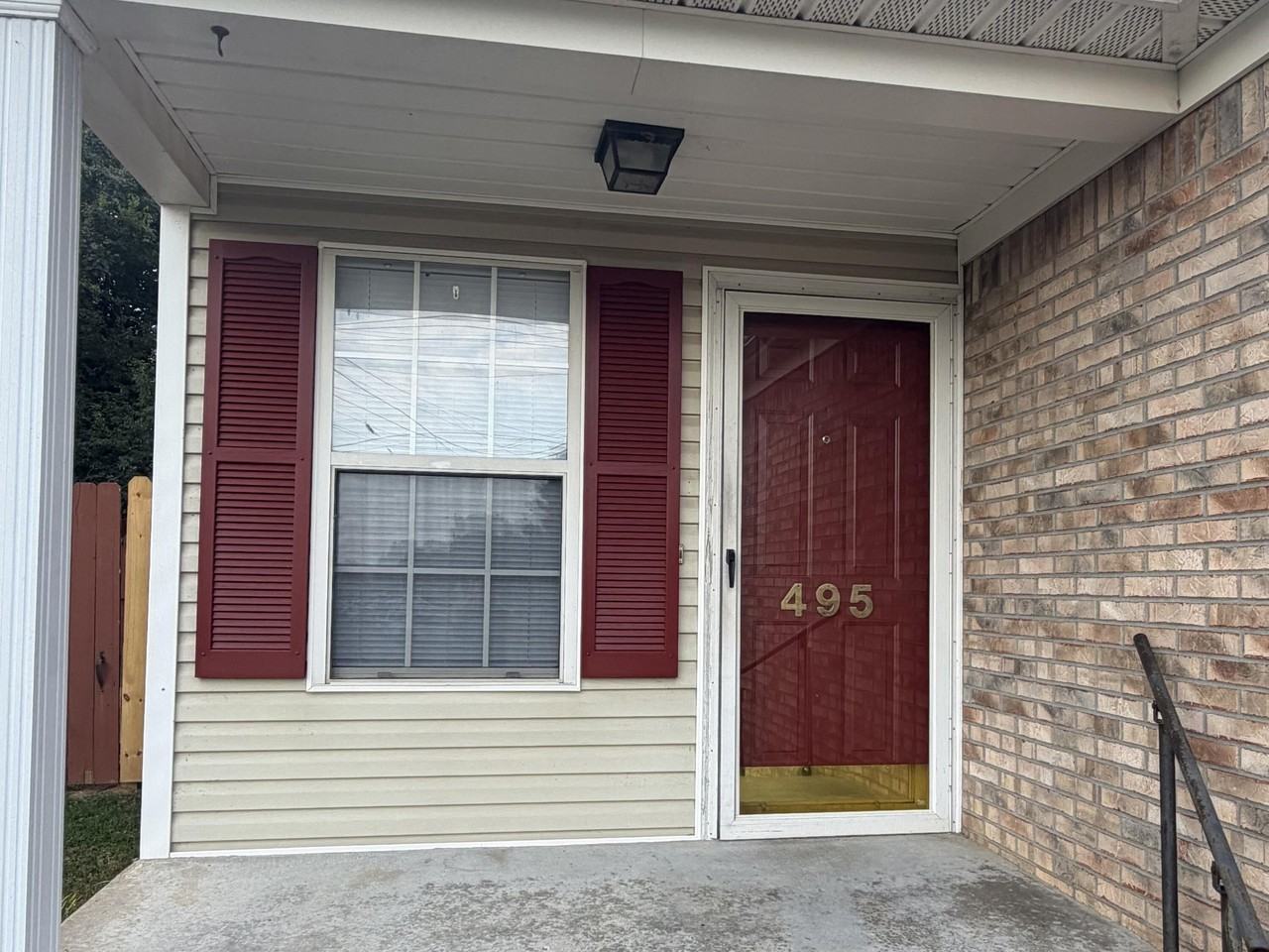 495 Sivley Rd - Photo 2 of 6