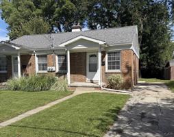 featured image of 750 W Maple Ave