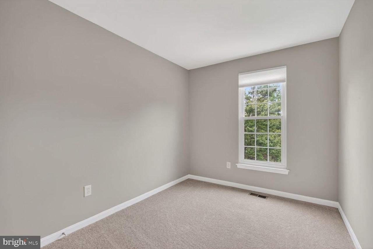 2621 Telluride Pl - Photo 3 of 31