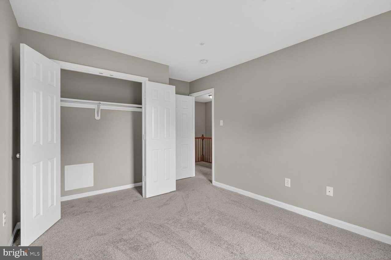 2621 Telluride Pl - Photo 5 of 31