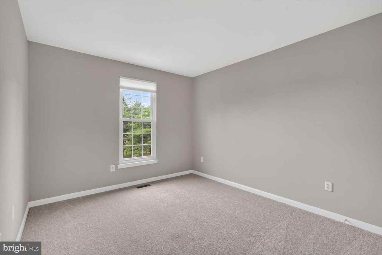 2621 Telluride Pl - Photo 6 of 31