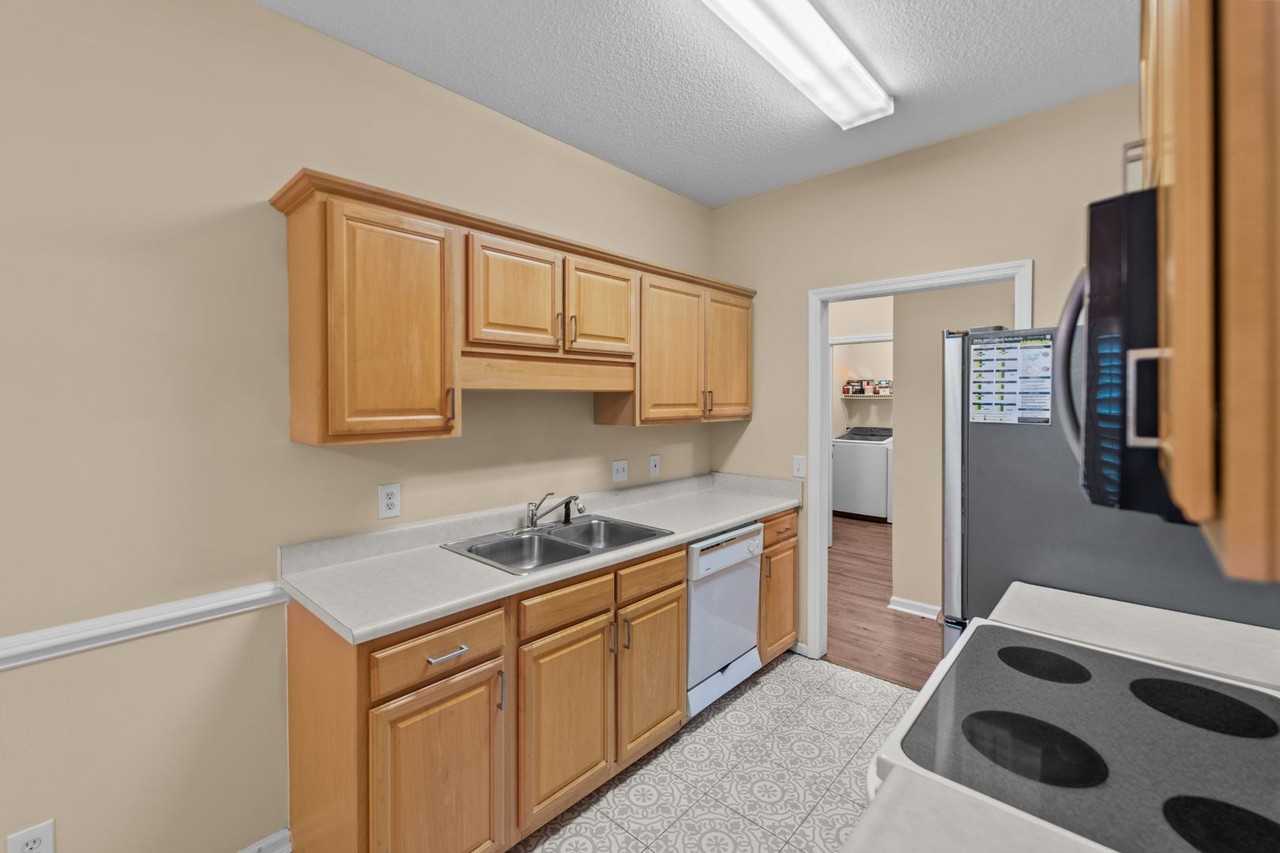 1159 Mohawk St #B1 - Photo 7 of 24