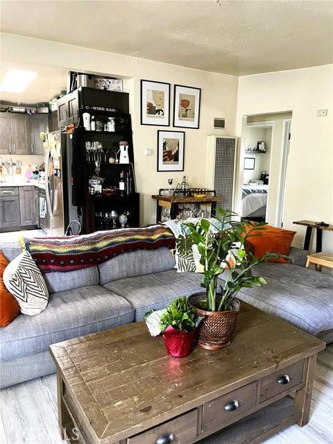 1521 Michigan Ave - Photo 5 of 8