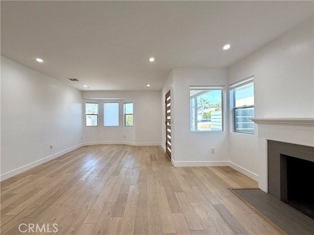 1042 Garfield Ave - Photo 7 of 8