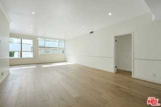 435 N Palm Dr #203 - Photo 3 of 8