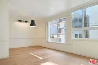 435 N Palm Dr #203 - Photo 5 of 8