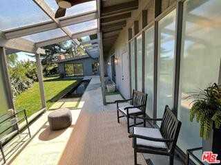 15434 Mulholland Dr - Photo 7 of 8