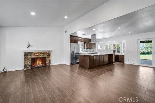 751 Colusa Dr - Photo 4 of 7