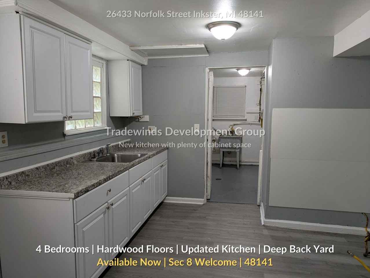 26433 Norfolk St - Photo 4 of 14
