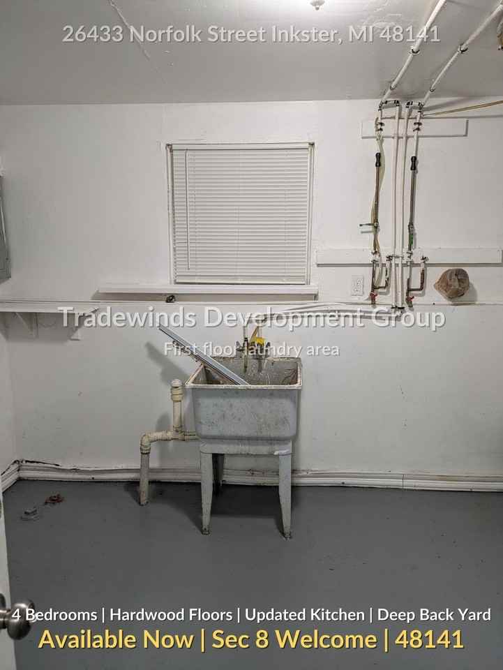 26433 Norfolk St - Photo 5 of 14
