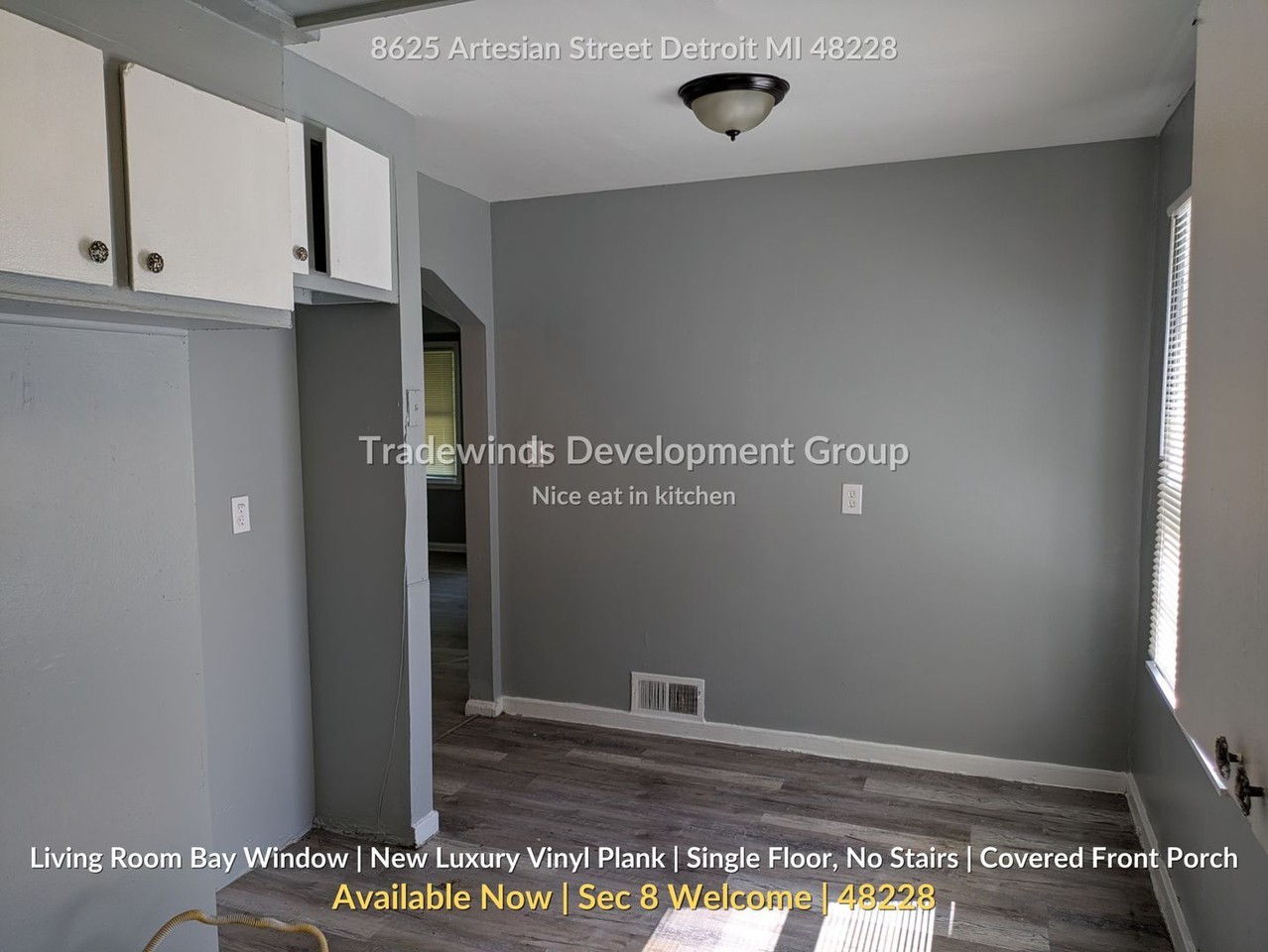 8625 Artesian St - Photo 7 of 13