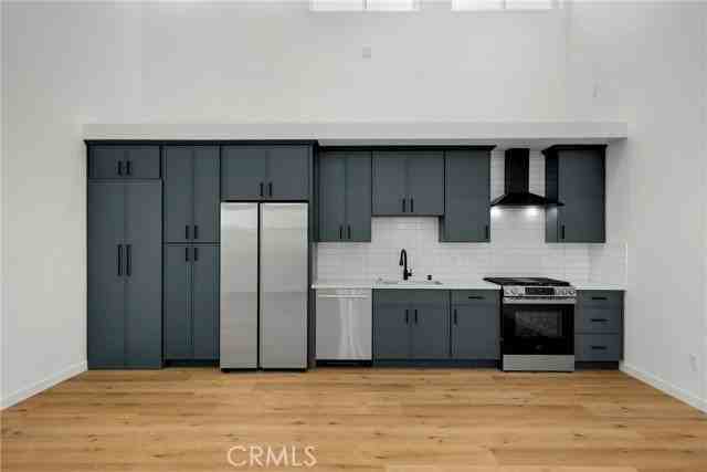22920 Califa St #C - Photo 7 of 8