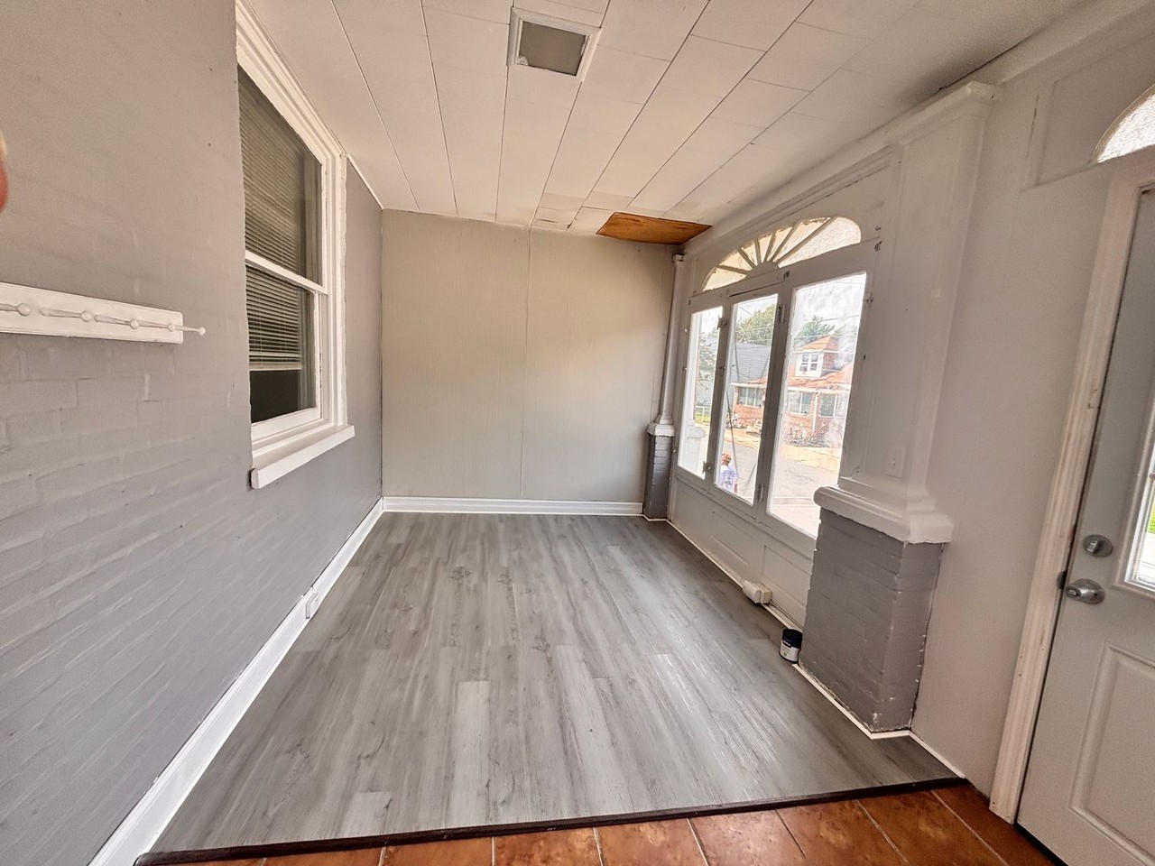 1009 Church St - Photo 2 of 10