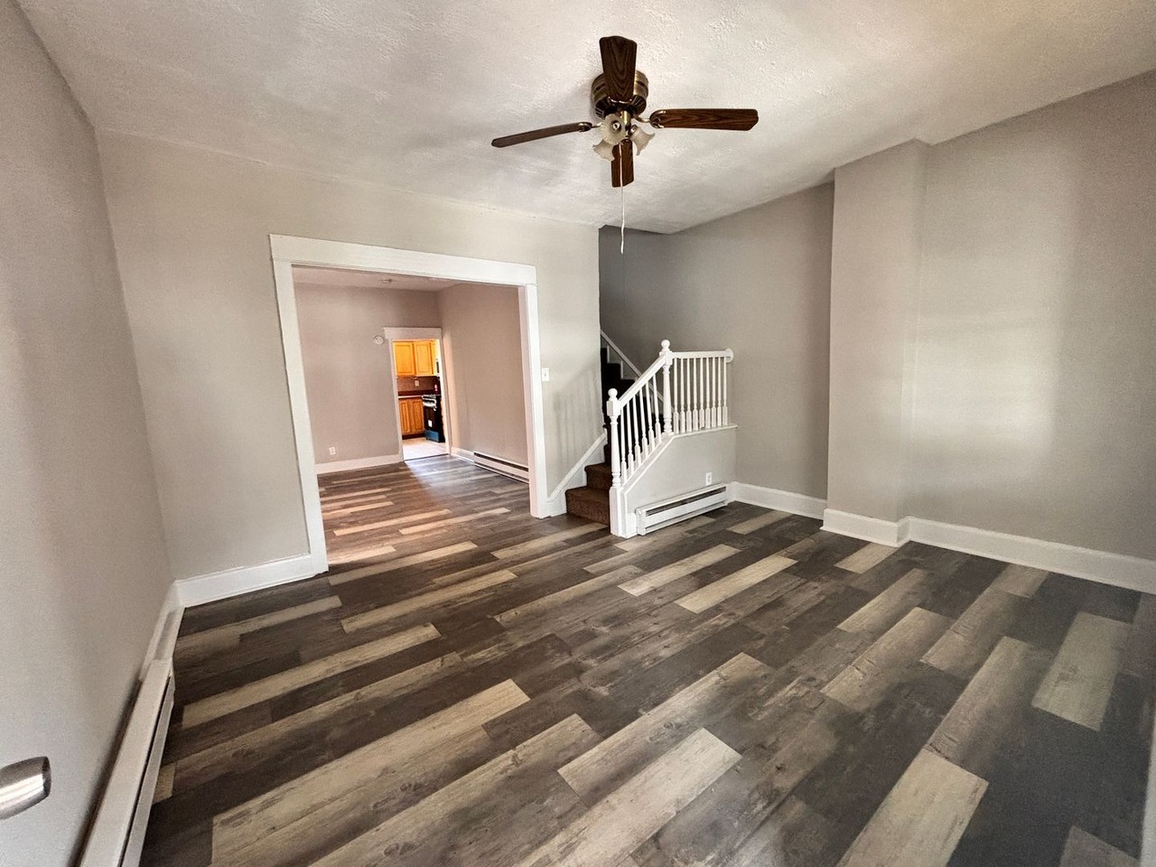 1009 Church St - Photo 3 of 10