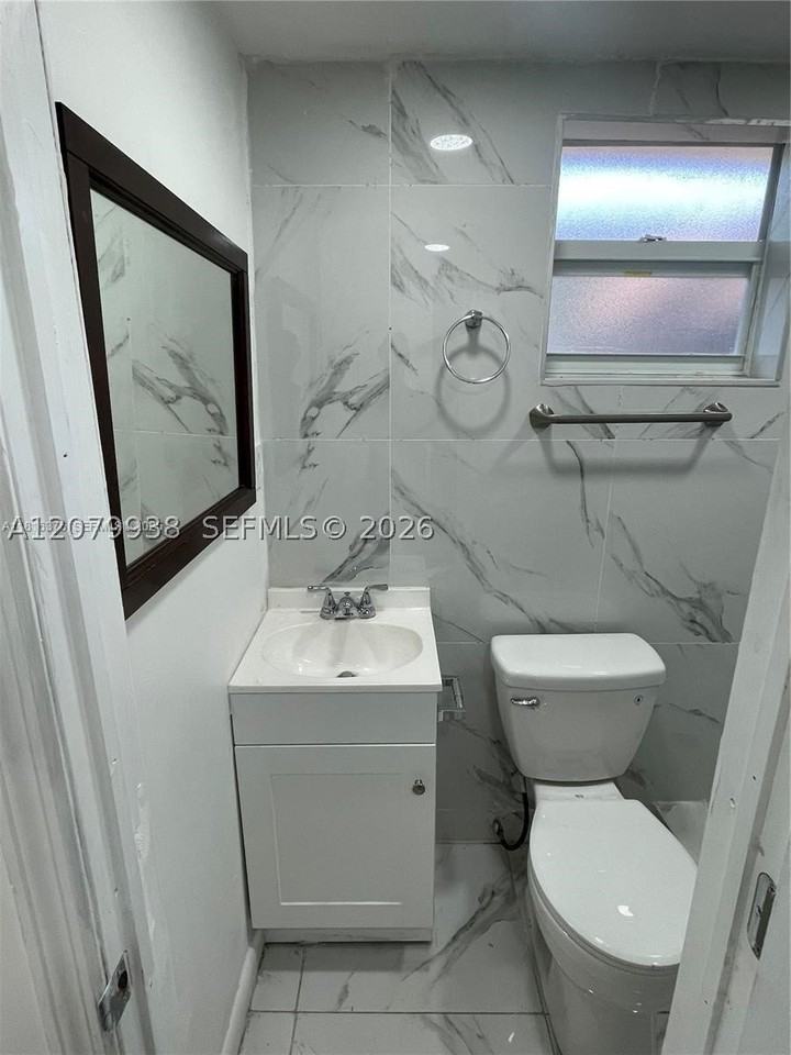 760 Ne 168th St #2 - Photo 2 of 6