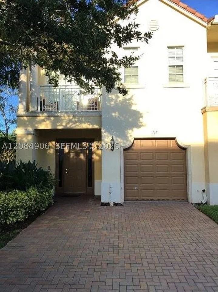 118 Bella Vita Dr #118 - Photo 4 of 22