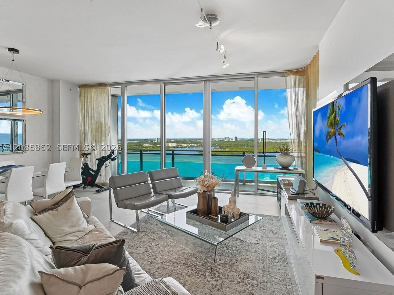 10295 Collins Ave #2306 - Photo 7 of 34