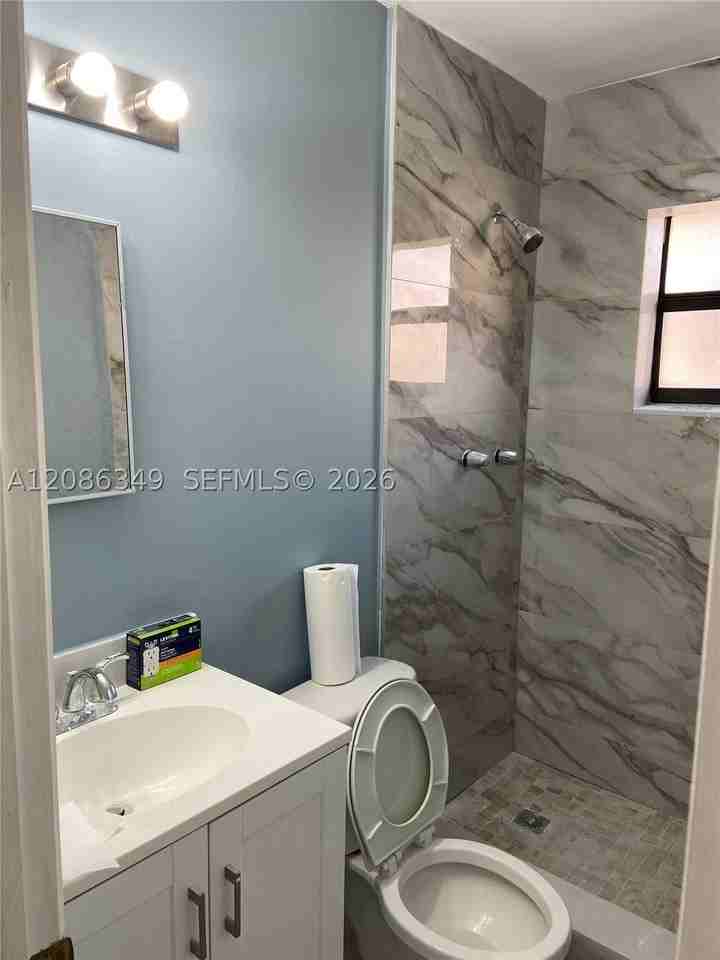 2740 W 62nd St #207 - Photo 5 of 8
