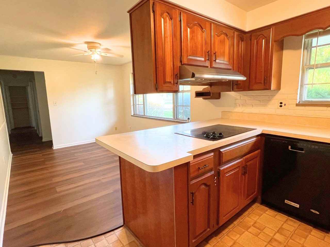 1200 Lincoln Park Blvd - Photo 3 of 32