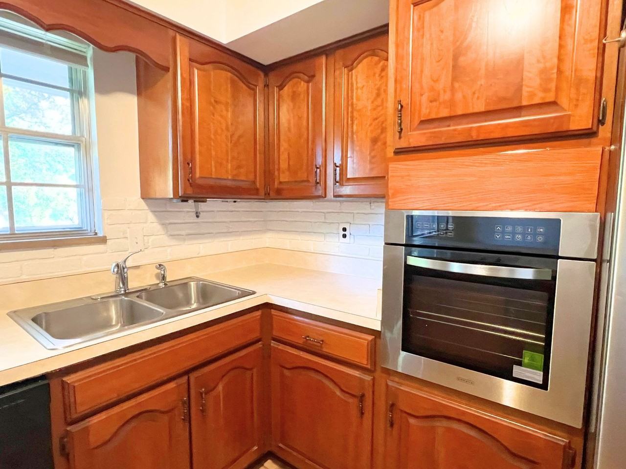 1200 Lincoln Park Blvd - Photo 7 of 32