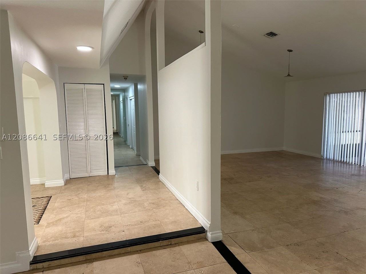 20605 Ne 9th Ct #20605 - Photo 5 of 12
