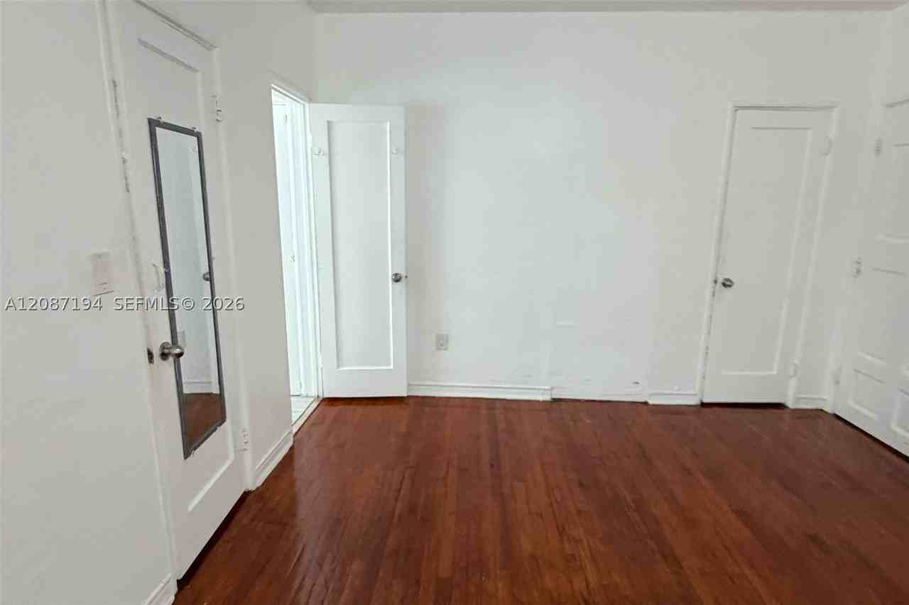 8020 Abbott Ave #7