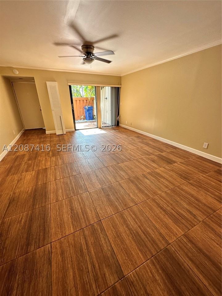4093 Sierra Ter - Photo 2 of 7