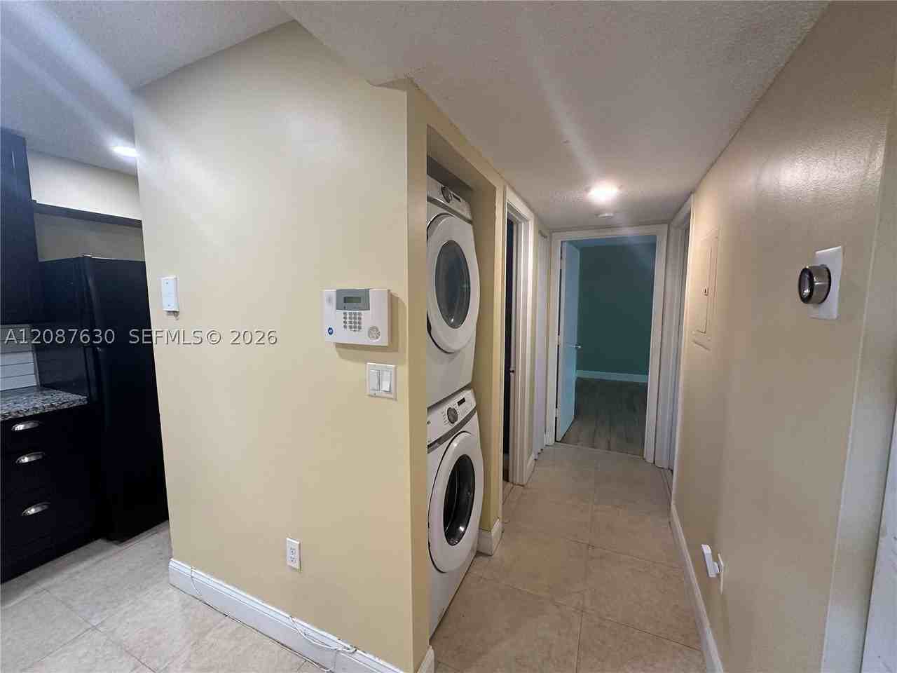 1718 Nw 56th Ave #1718 - Photo 4 of 11