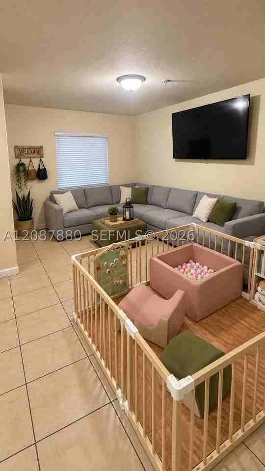 22511 Sw 88th Pl #11-24 - Photo 4 of 15