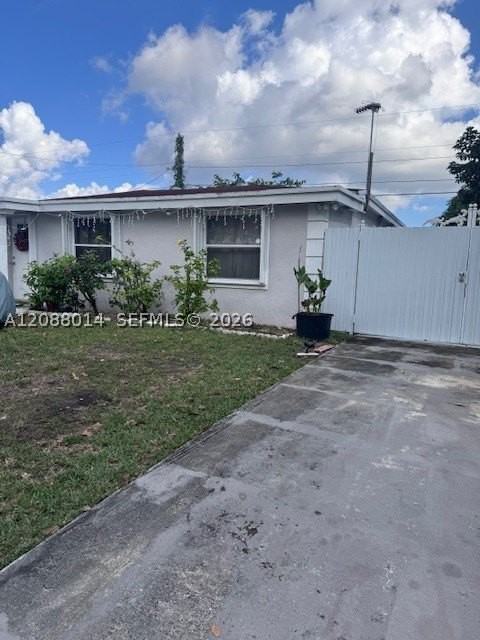 14661 Pierce St #0 - Photo 2 of 11