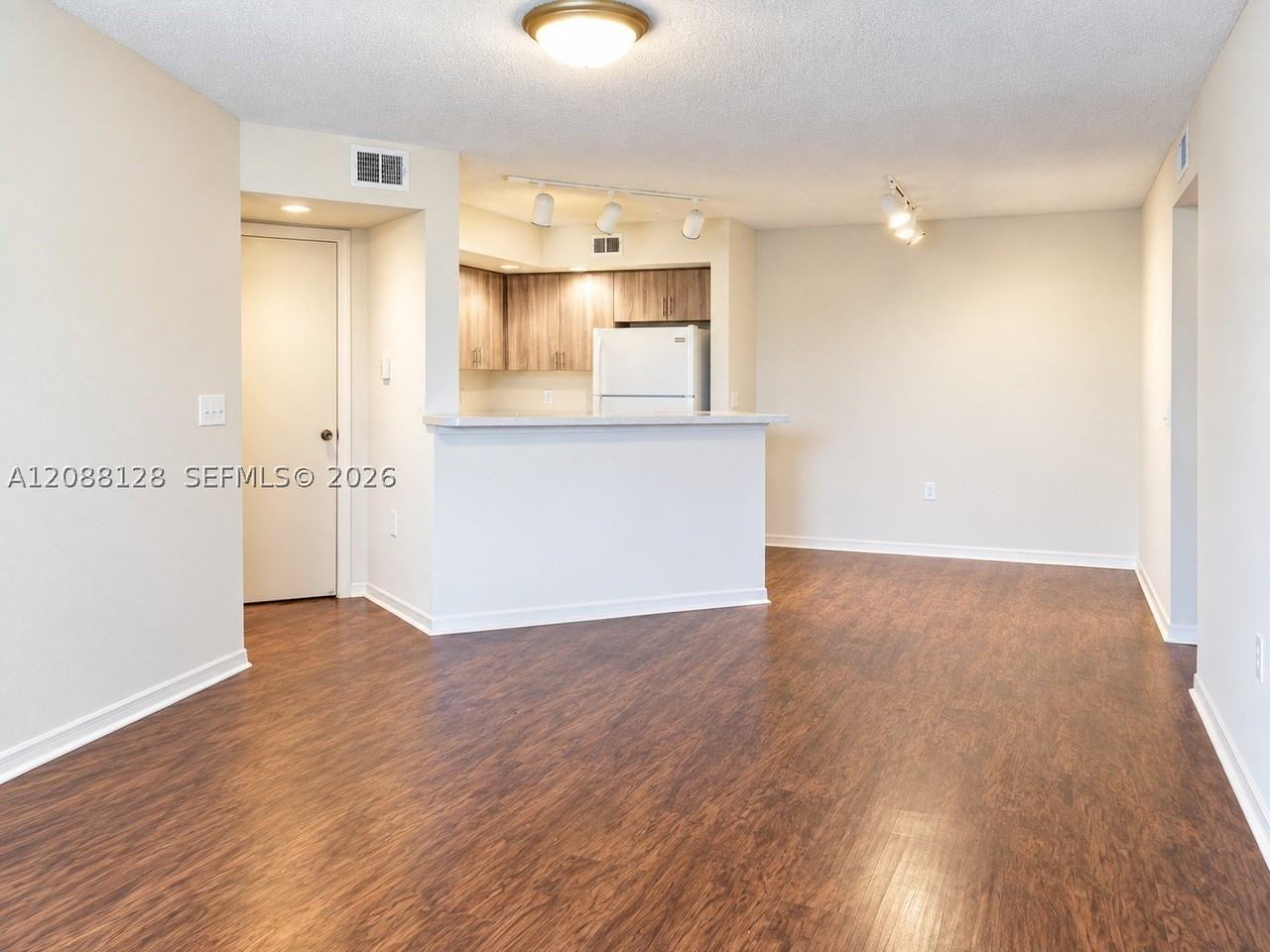 12620 Vista Isles Dr #1014 - Photo 3 of 26