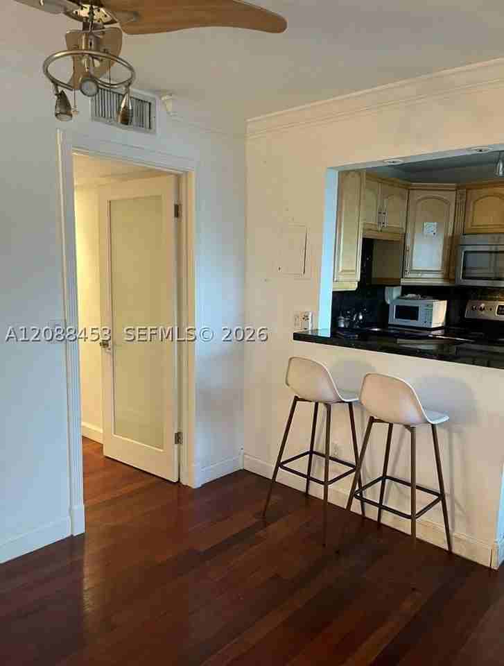 3239 W Trade Ave #2 - Photo 6 of 19