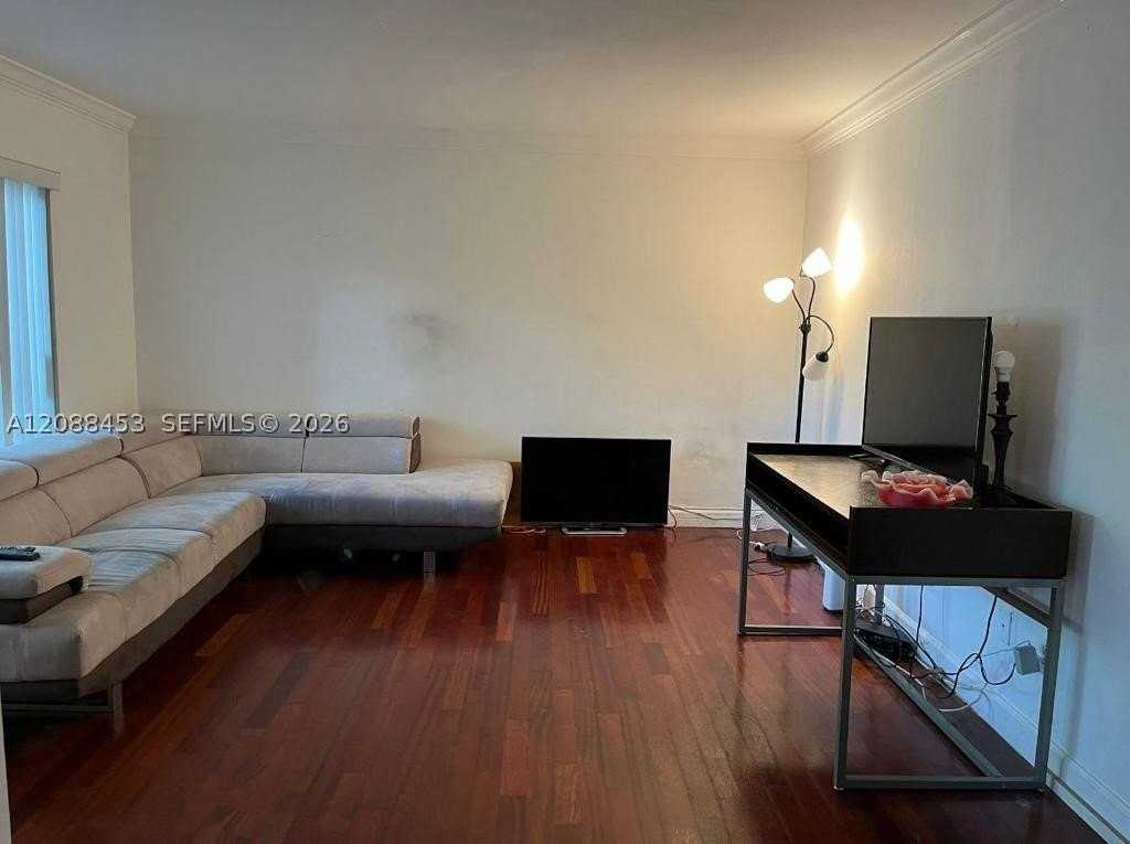 3239 W Trade Ave #2 - Photo 7 of 19