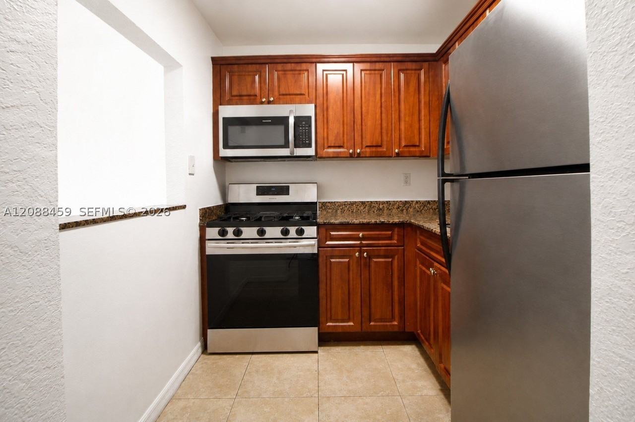 14500 Sw 88th Ave #222 - Photo 4 of 25