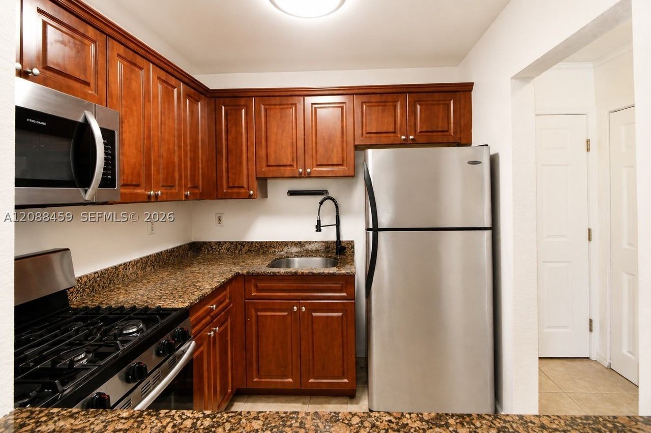 14500 Sw 88th Ave #222 - Photo 5 of 25