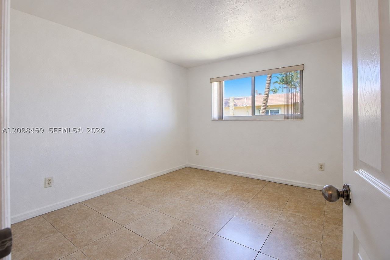 14500 Sw 88th Ave #222 - Photo 6 of 25