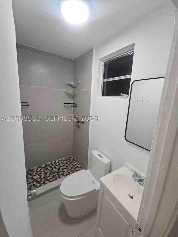 784 Nw 100th St #C - Photo 4 of 5