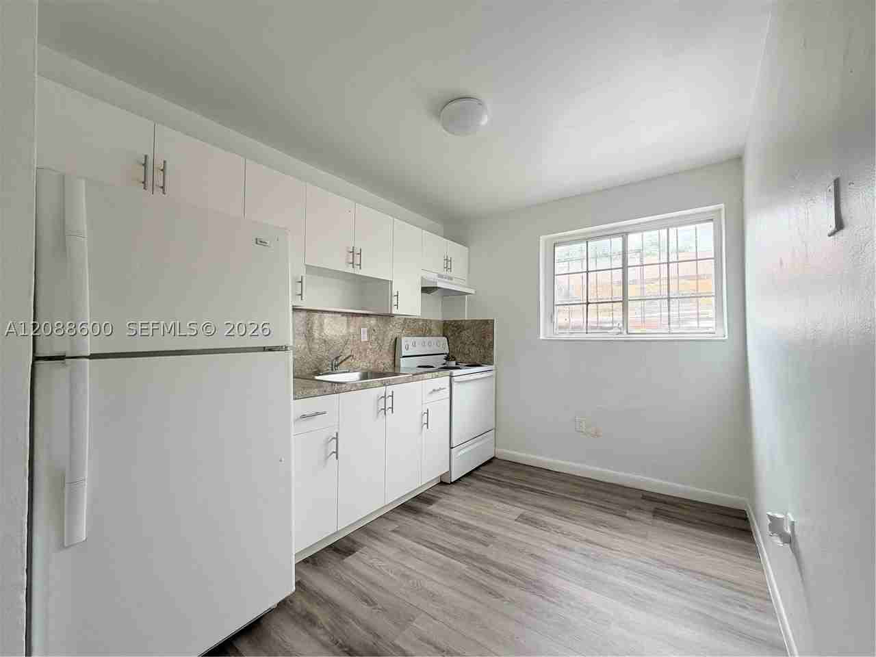 1885 Nw 18th Ter #2 - Photo 3 of 9