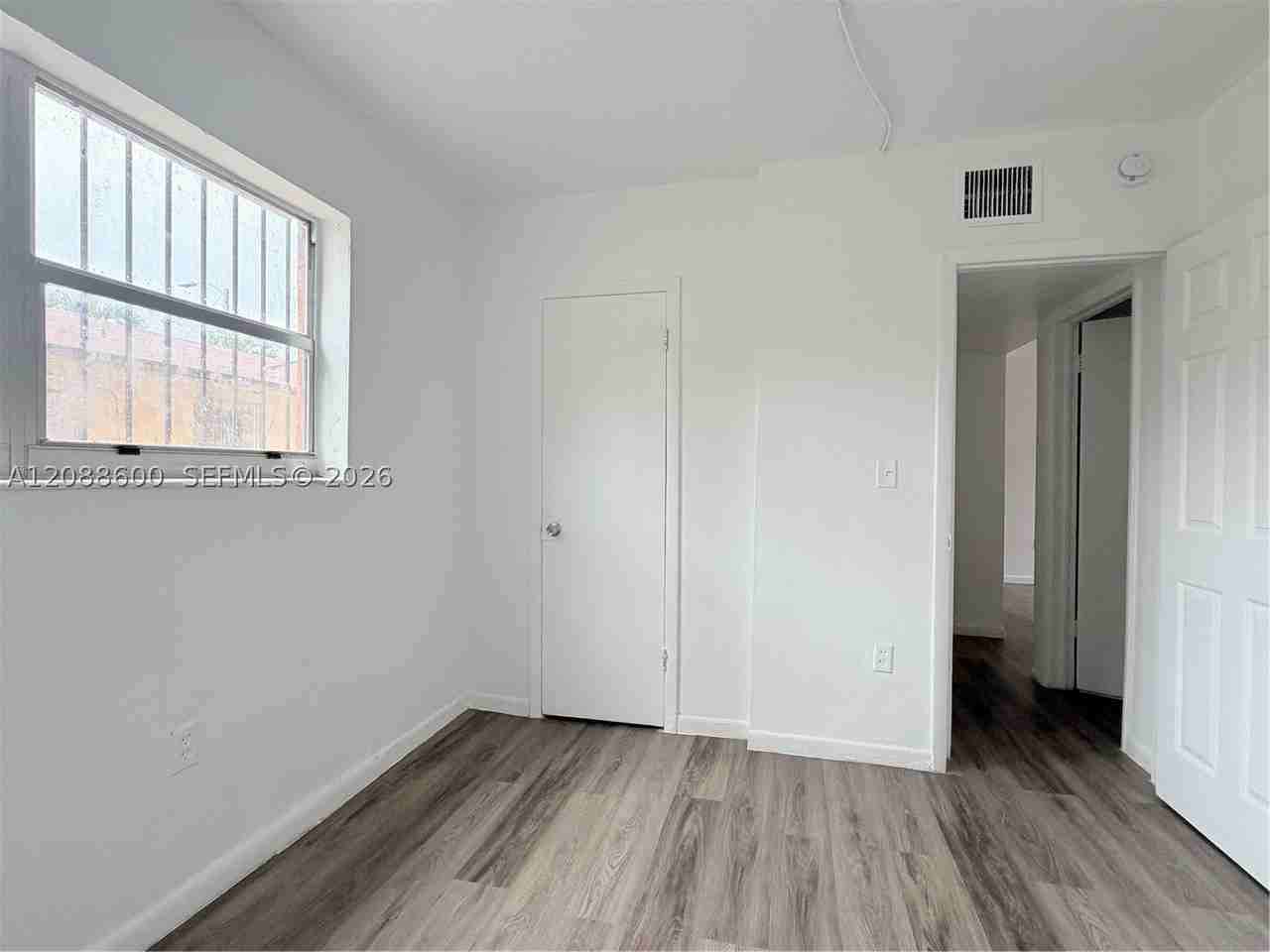 1885 Nw 18th Ter #2 - Photo 6 of 9