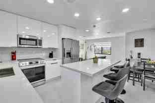6021 Sw 19th St - Photo 1 of 1