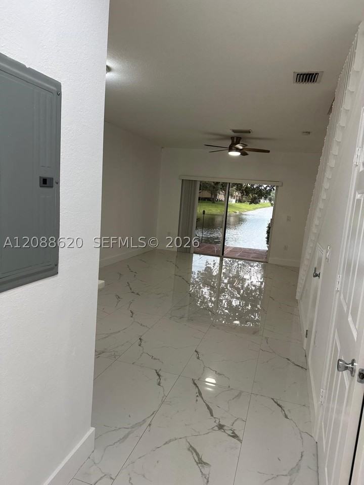 5937 Riverside Ave - Photo 7 of 23